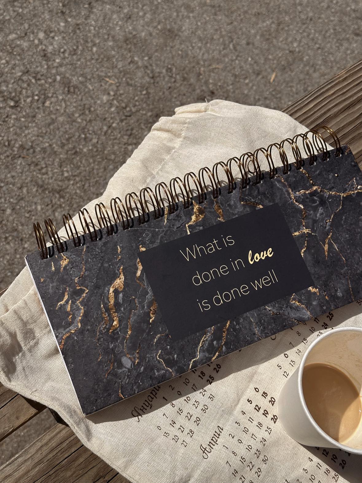 Black marble planner